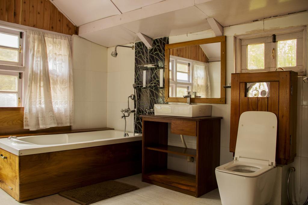 Ken And Twill Guest House Shillong Bagian luar foto